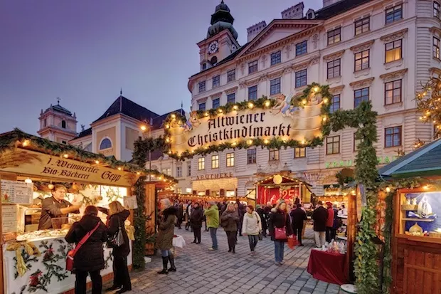 Voyage · MARCHES DE NOËL A VIENNE ET BUDAPEST EN CROISIERE SUR LE DANUBE