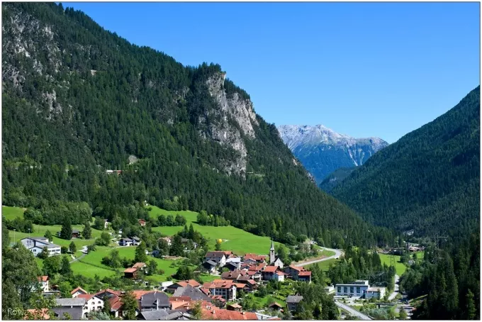 Voyage · GLACIER EXPRESS ET VALLÉE DU RHIN EN CROISIÈRE