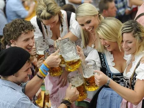 Voyage · FÊTE DE LA BIÈRE DE ROSENHEIM ET TRANSHUMANCE AU TYROL
