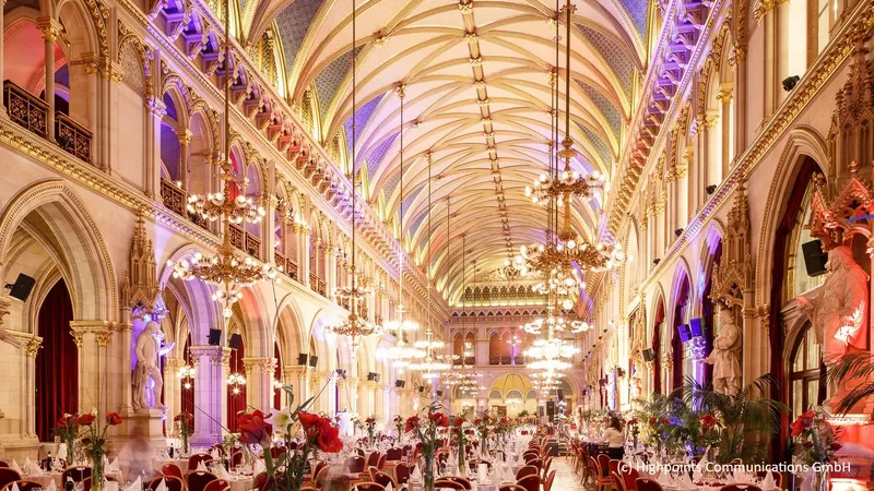 Hotel vienne 4 — Voyage · RÉVEILLON A L'HÔTEL DE VILLE DE VIENNE