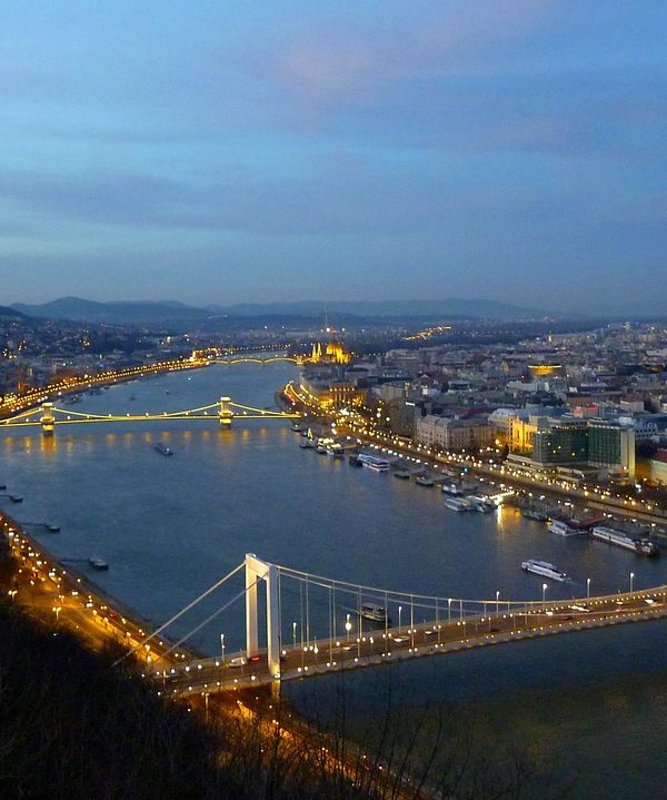 budapest-267671_1280