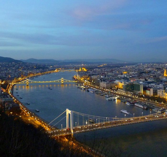 budapest-267671_1280